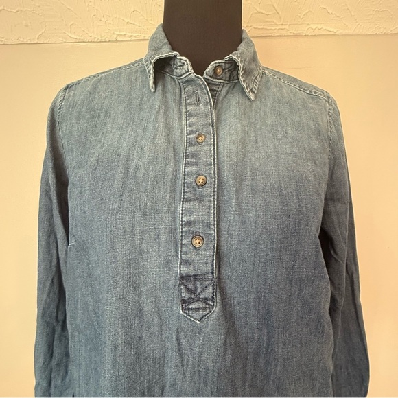 Liz Lange Maternity  Denim Long Sleeve Shirt size M B19 - Picture 3 of 7